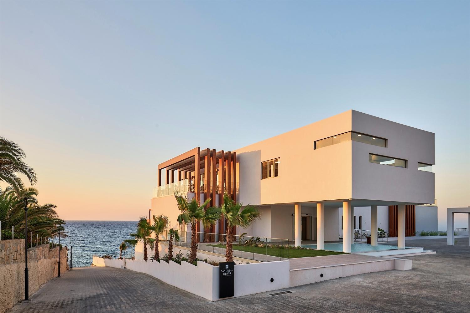 Hotel Enorme Santanna Island Sissi Exterior foto